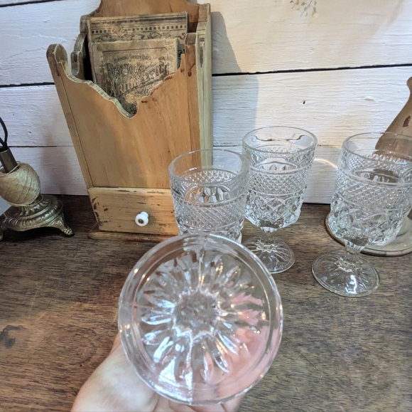 Set of Four Wexford Wine / Water Goblets - Picture 7 of 7